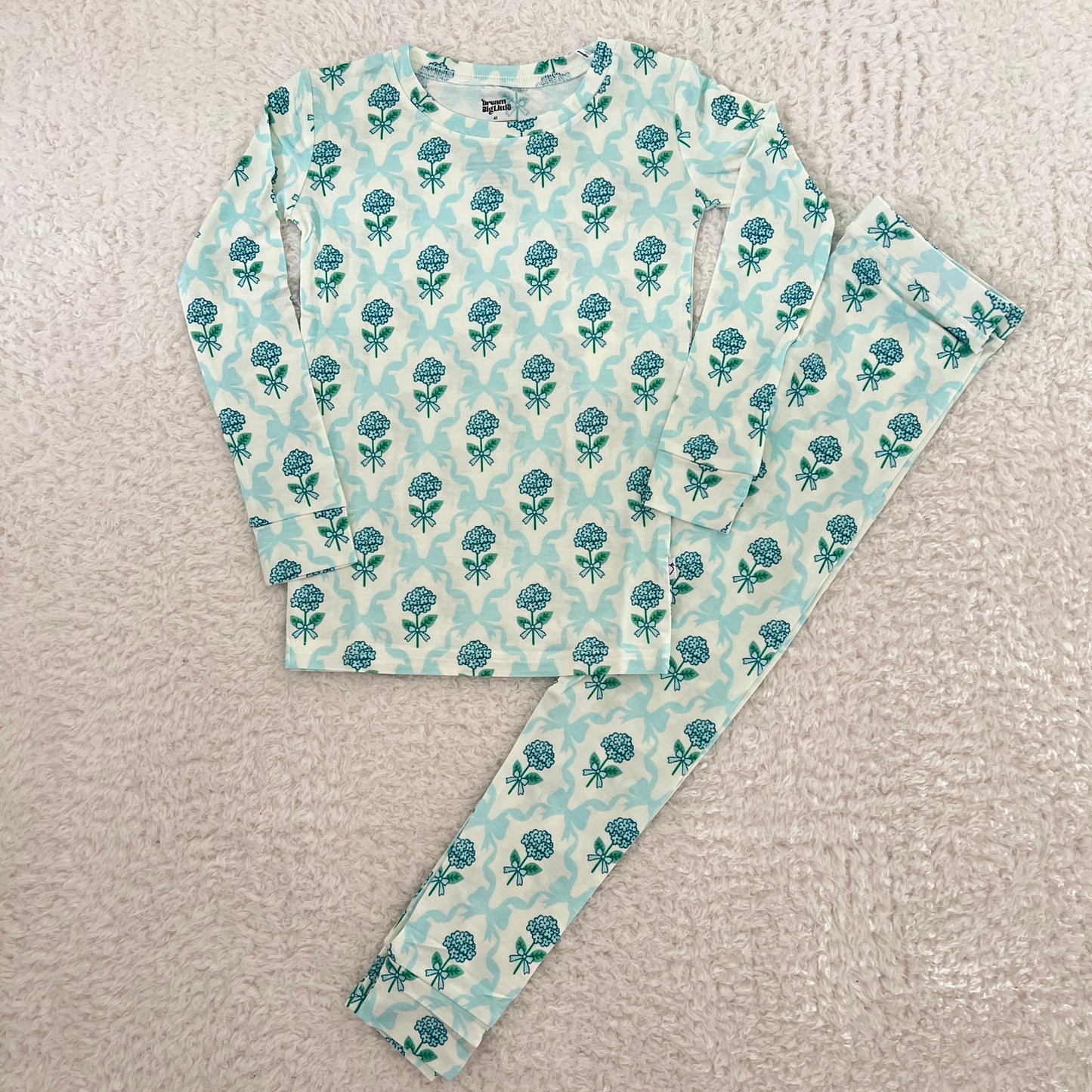 Blue Ribbon Blooms Bamboo Set