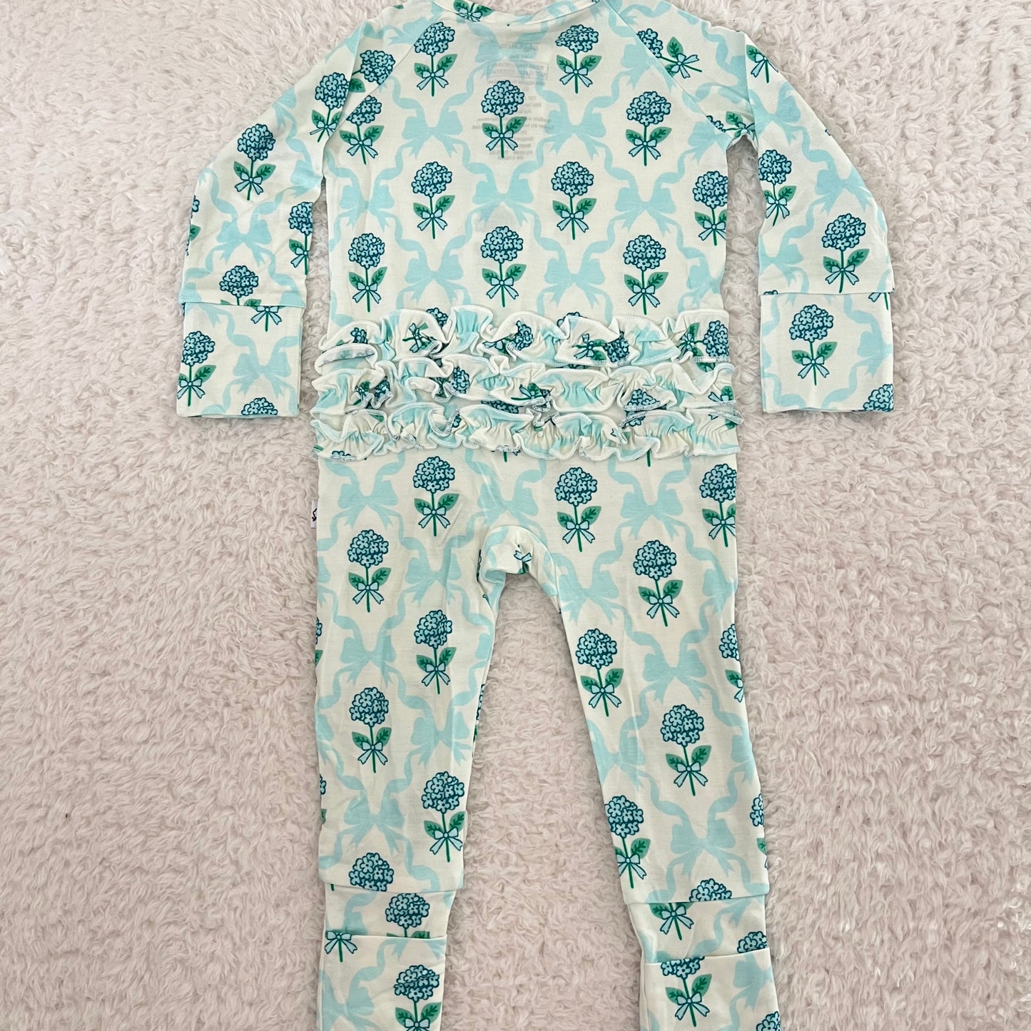 Blue Ribbon Blooms Bamboo Ruffle Zippy