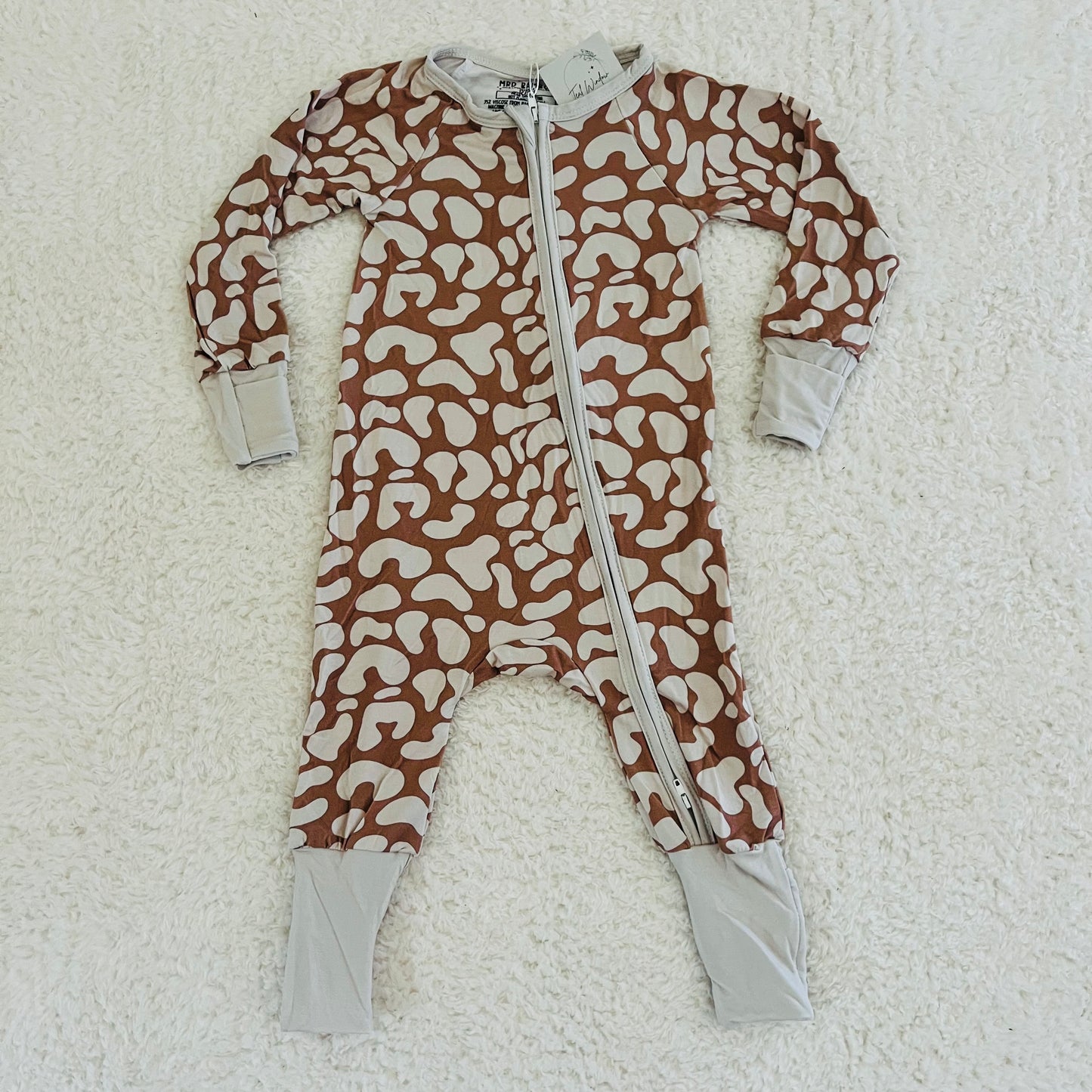 Neutral Leopard Bamboo Zippy